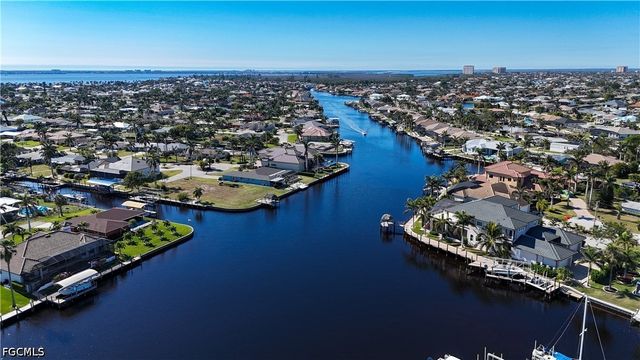 304 Tudor DR 7, Cape Coral, FL 33904