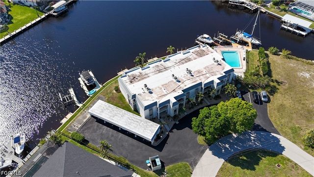 304 Tudor DR 7, Cape Coral, FL 33904