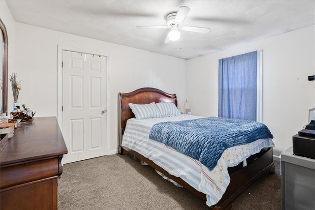 33 Samuel Court, Cranston, RI 02920