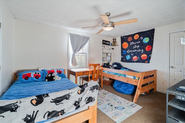 33 Samuel Court, Cranston, RI 02920