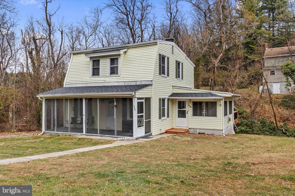 2689 SHERIDAN RD, York, PA 17406