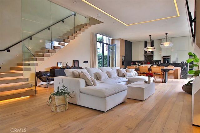 750 California Avenue, Venice, CA 90291