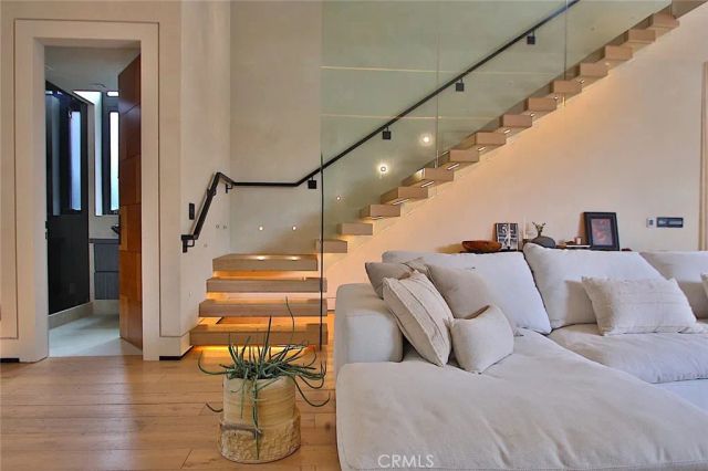 750 California Avenue, Venice, CA 90291