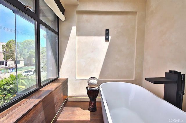 750 California Avenue, Venice, CA 90291