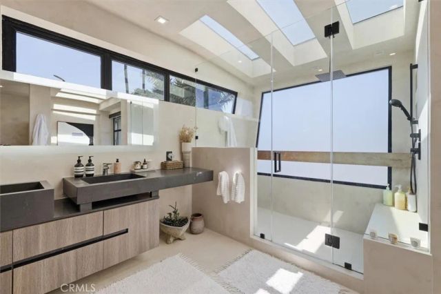 750 California Avenue, Venice, CA 90291