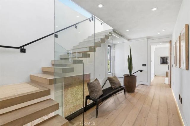 750 California Avenue, Venice, CA 90291