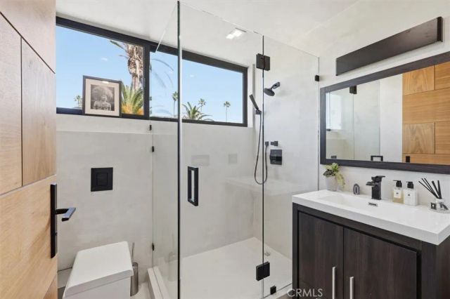 750 California Avenue, Venice, CA 90291