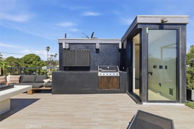 750 California Avenue, Venice, CA 90291