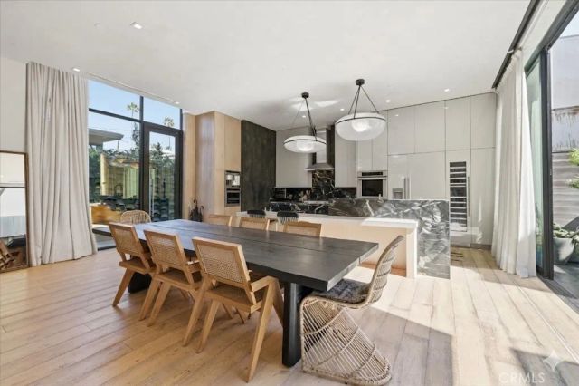 750 California Avenue, Venice, CA 90291