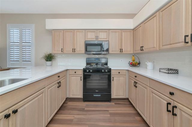 10651 OLD GROVE CIRCLE, Bradenton, FL 34212