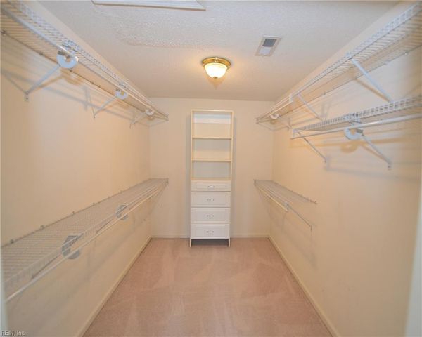 1703 Gunston DR, Suffolk, VA 23434