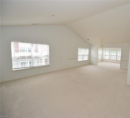 1703 Gunston DR, Suffolk, VA 23434