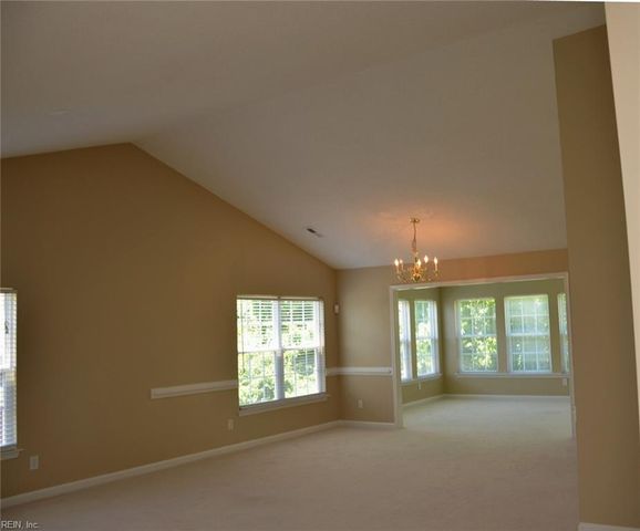 1703 Gunston DR, Suffolk, VA 23434