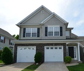 1703 Gunston DR, Suffolk, VA 23434