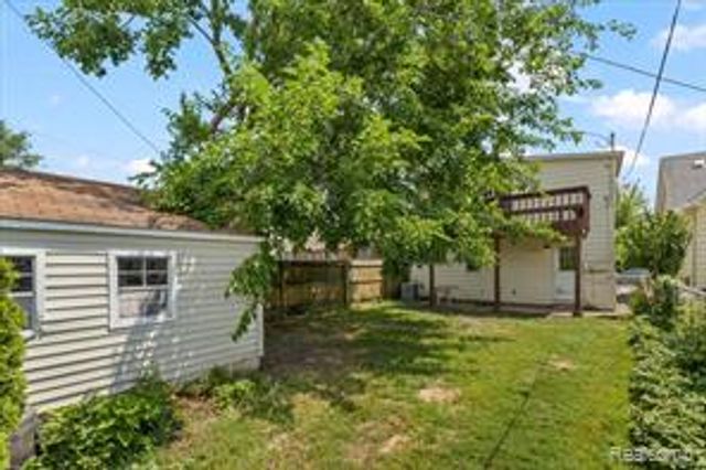 2104 11th Street, Wyandotte, MI 48192