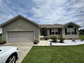 168 Overlook Cir, Tullahoma, TN 37388