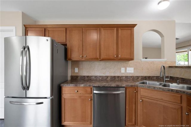 672 Hogart Street, Raeford, NC 28376