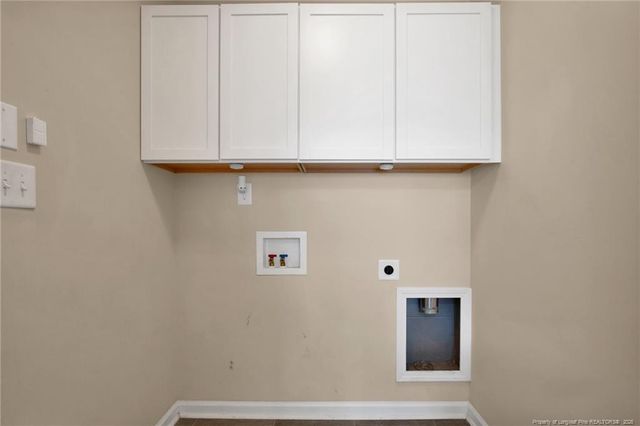 672 Hogart Street, Raeford, NC 28376