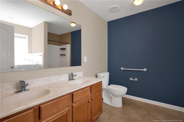 672 Hogart Street, Raeford, NC 28376