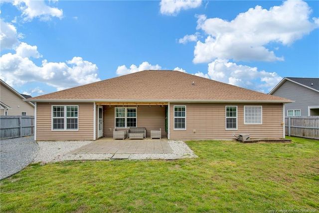 672 Hogart Street, Raeford, NC 28376