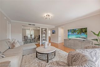 722 10th AVE S A201, Naples, FL 34102