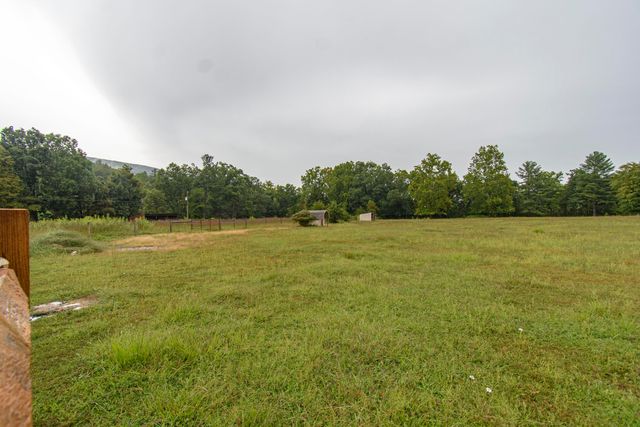 7083 Foxfire RD, Catawba, VA 24070