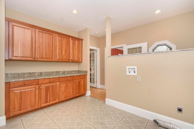 7083 Foxfire RD, Catawba, VA 24070