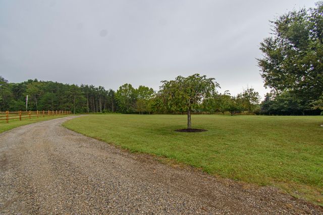 7083 Foxfire RD, Catawba, VA 24070