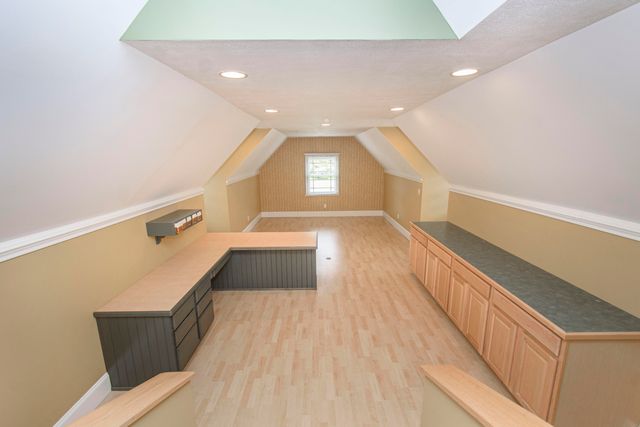 7083 Foxfire RD, Catawba, VA 24070