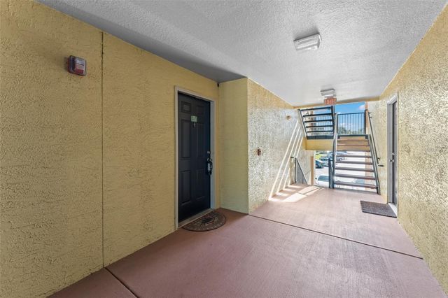 1949 SUMMER CLUB DRIVE 211, Oviedo, FL 32765