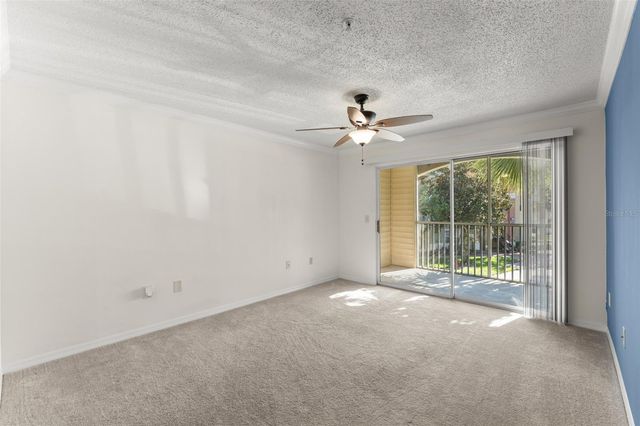 1949 SUMMER CLUB DRIVE 211, Oviedo, FL 32765