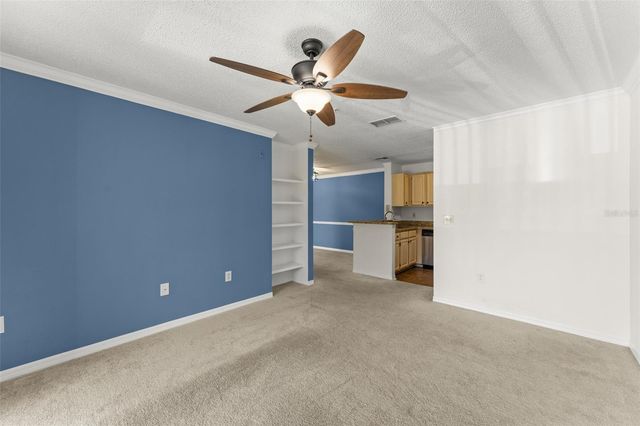 1949 SUMMER CLUB DRIVE 211, Oviedo, FL 32765
