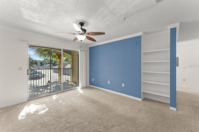 1949 SUMMER CLUB DRIVE 211, Oviedo, FL 32765