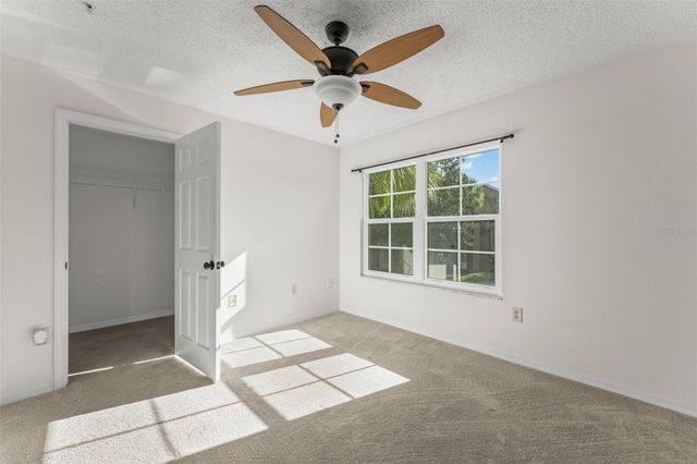 1949 SUMMER CLUB DRIVE 211, Oviedo, FL 32765