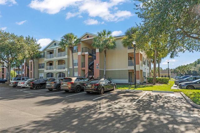 1949 SUMMER CLUB DRIVE 211, Oviedo, FL 32765