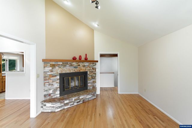 2545 NW Windsor Pl, Corvallis, OR 97330