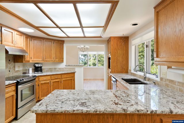 2545 NW Windsor Pl, Corvallis, OR 97330