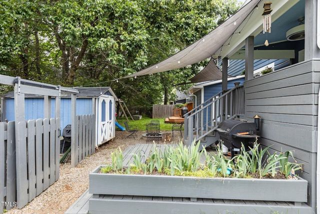 2214 Pathway Drive, Chapel Hill, NC 27516