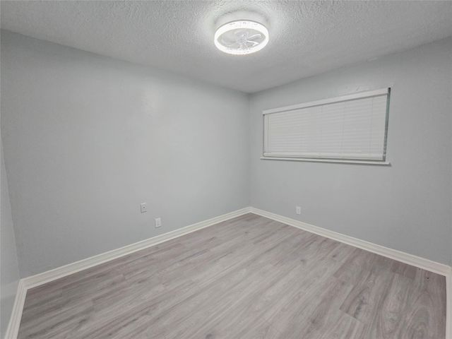 7007 Bellaire Boulevard, Houston, TX 77074