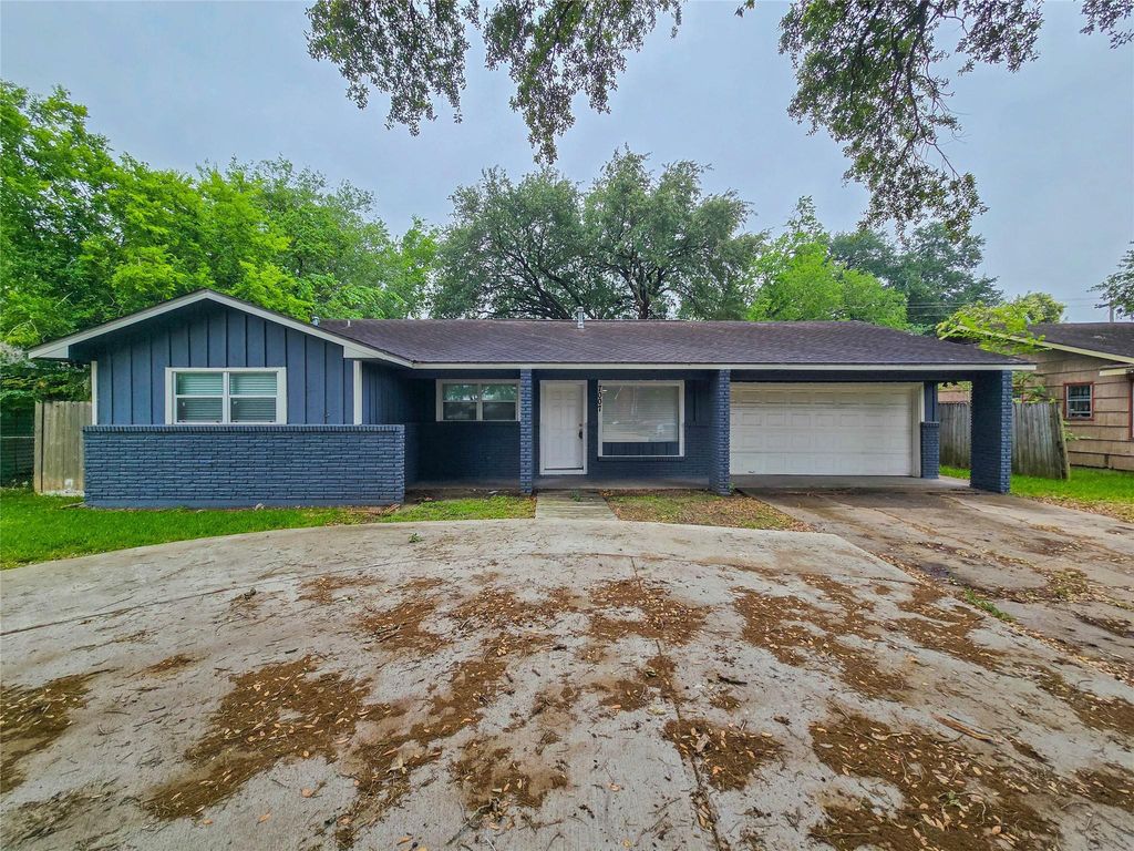 7007 Bellaire Boulevard, Houston, TX 77074