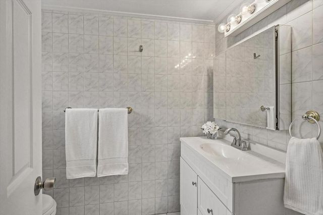 1138 Stoneylake Court, Sunnyvale, CA 94089