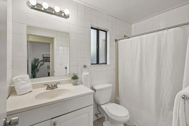 1138 Stoneylake Court, Sunnyvale, CA 94089