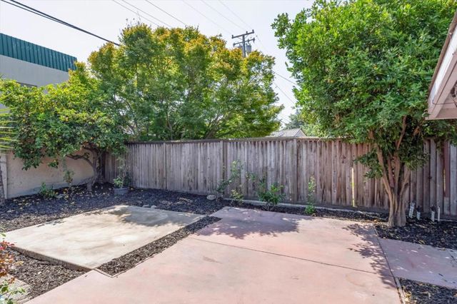 1138 Stoneylake Court, Sunnyvale, CA 94089