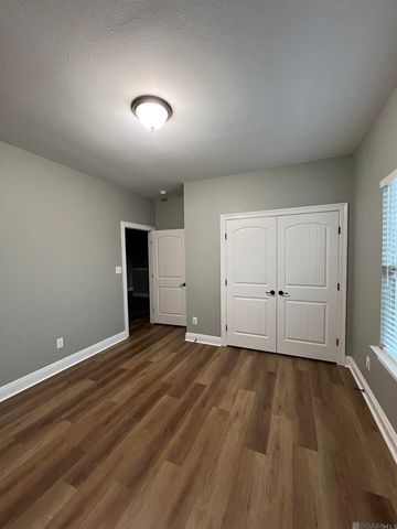 42150 Bald Eagle Ave, Prairieville, LA 70769