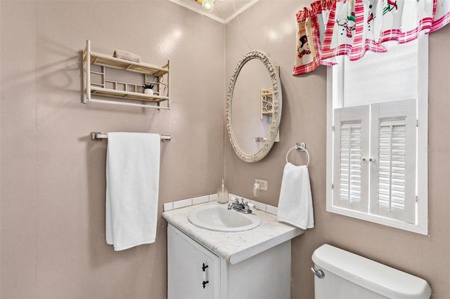 304 IVANHOE CIRCLE, Lady Lake, FL 32159