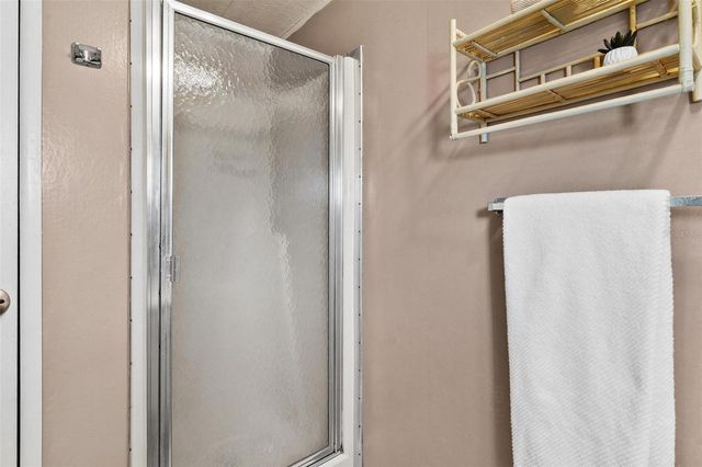 304 IVANHOE CIRCLE, Lady Lake, FL 32159