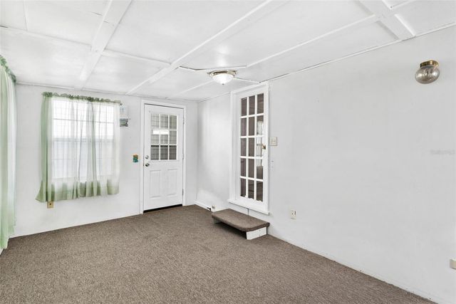 304 IVANHOE CIRCLE, Lady Lake, FL 32159