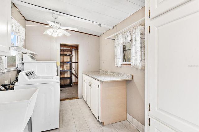 304 IVANHOE CIRCLE, Lady Lake, FL 32159