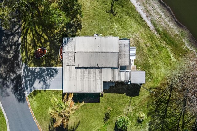 304 IVANHOE CIRCLE, Lady Lake, FL 32159