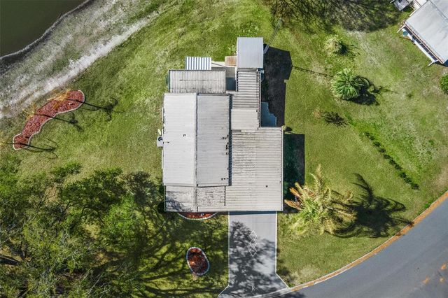 304 IVANHOE CIRCLE, Lady Lake, FL 32159